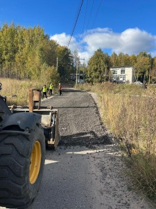 укладка асфальтовой крошки